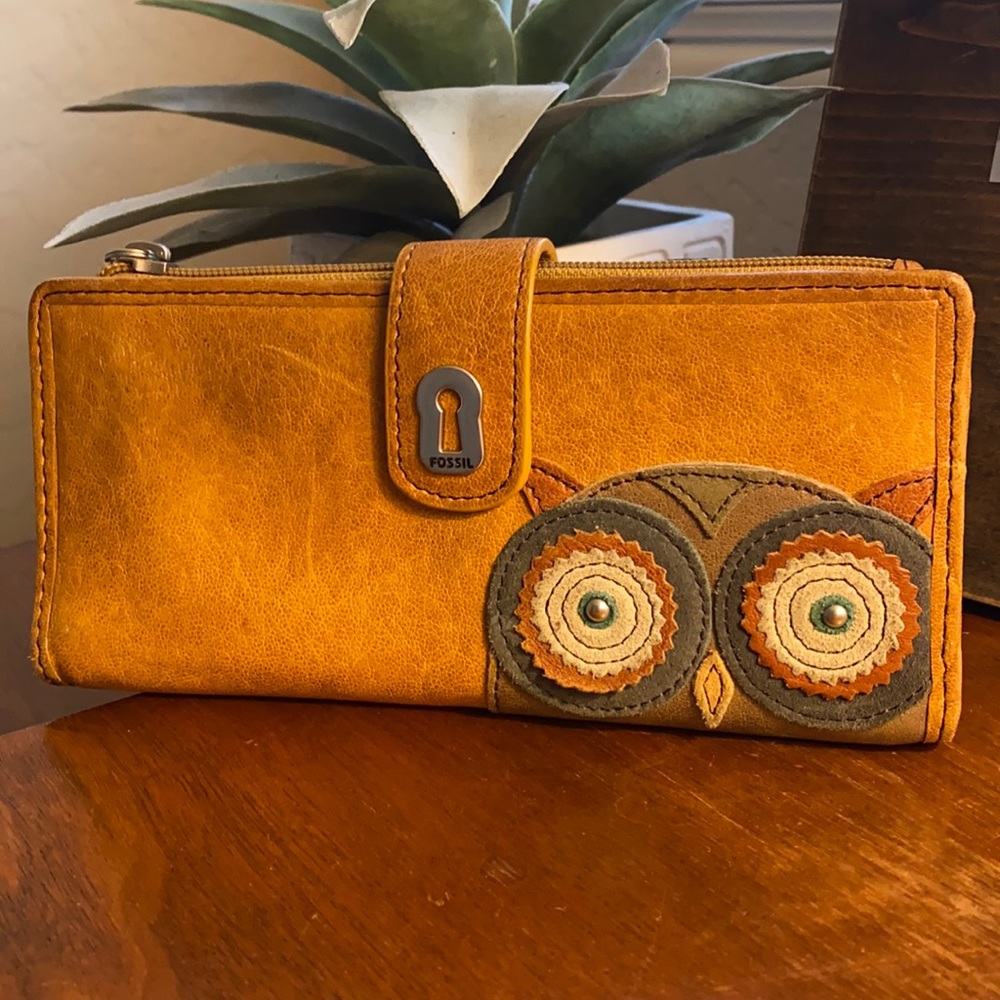 Fossil wallet